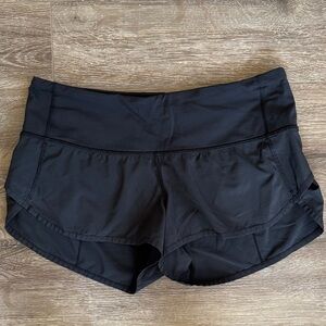 Lululemon black speed shorts 
2.5” inseam
Women’s 6
In great condition